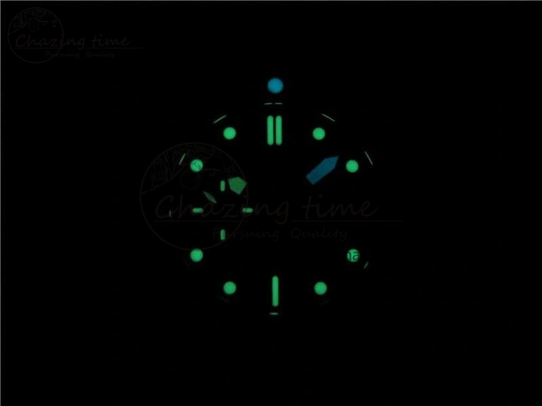 PAM979 Carbotech VSF Best Edition Carbon Dial on Rubber Strap P.9010 Clone (Free Leather Strap)