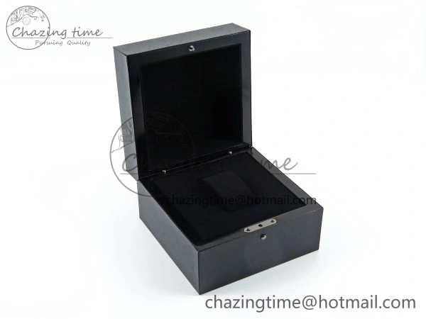 PIAGET NEW WATCH BOX