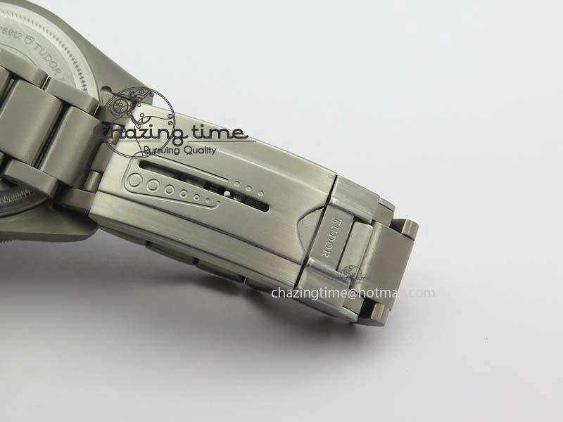 Pelagos LHD ZF 1:1 Best Edition On Titanium Bracelet A2824 (Free Rubber Strap)