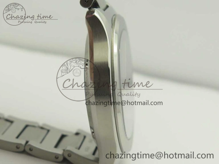 Piaget Polo S 42mm SS MKF 1:1 Best Edition Black Textured Dial on SS Bracelet A1110P