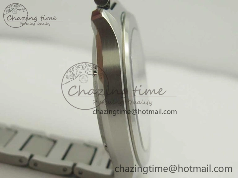 Piaget Polo S 42mm SS MKF 1:1 Best Edition White Textured Dial on SS Bracelet A1110P