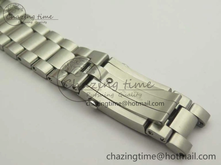 Planet Ocean 2016 43.5mm SS Blue Bezel OM 1:1 Best Edition Blue Dial on SS Bracelet A8900 V2