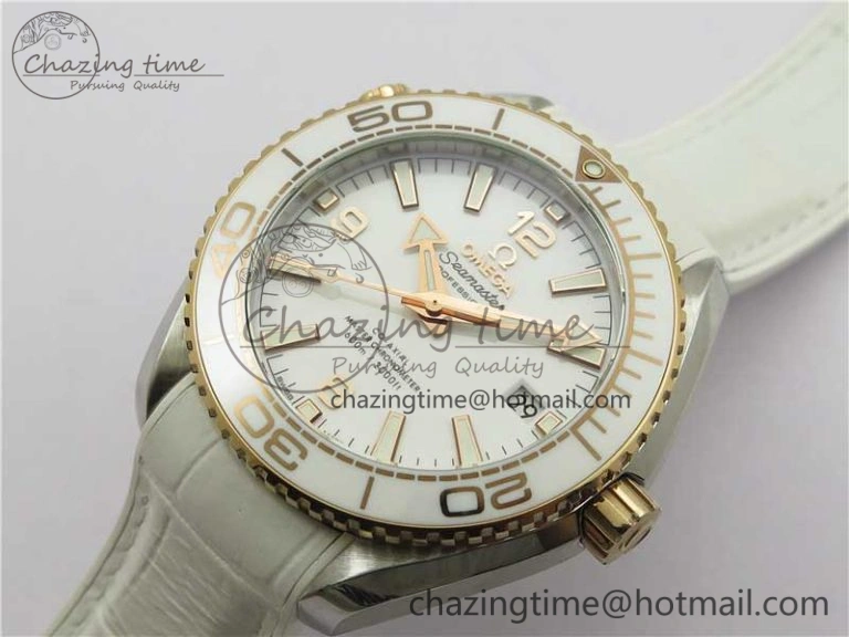 Planet Ocean 39.5mm SS RG VSF 1:1 Best Edition White Dial on White Leather Strap A8800