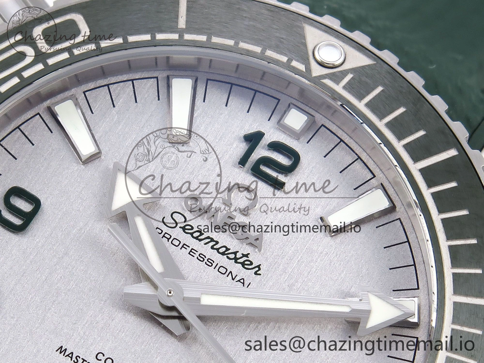 Planet Ocean 43.5mm SS VSF 1:1 Best Edition Green Bezel White Dial on Green Rubber Strap A8900 Super Clone