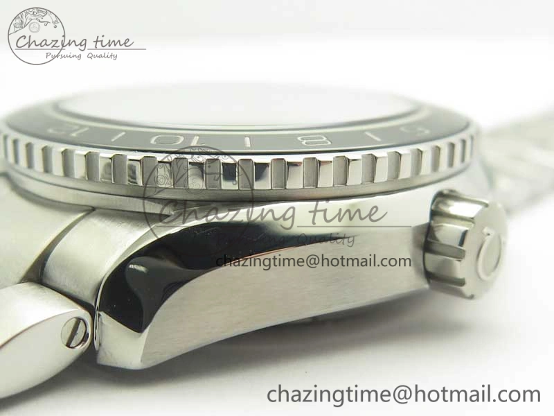 Planet Ocean 600M Co-Axial GMT 43.5mm VSF 1:1 Best Edition Black Dial Silver Markers on SS Bracelet A8605 Super Clone