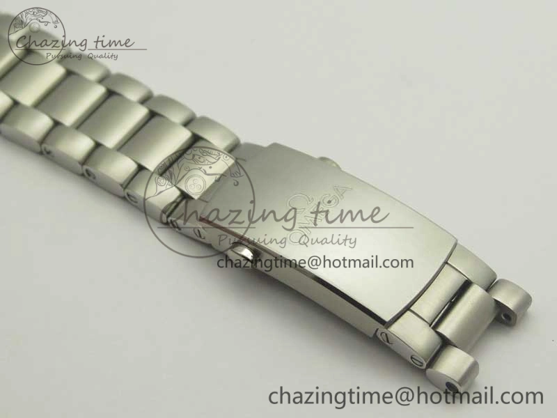Planet Ocean 600M Co-Axial GMT 43.5mm VSF 1:1 Best Edition Black Dial Silver Markers on SS Bracelet A8605 Super Clone