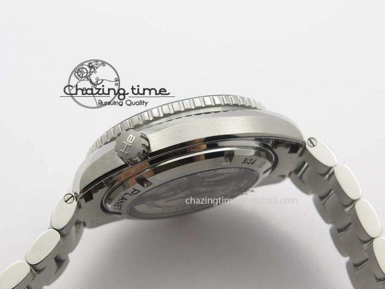 Planet Ocean GMT 42mm V6F Best Edition Black Dial Orange Markers On SS Bracelet A8605
