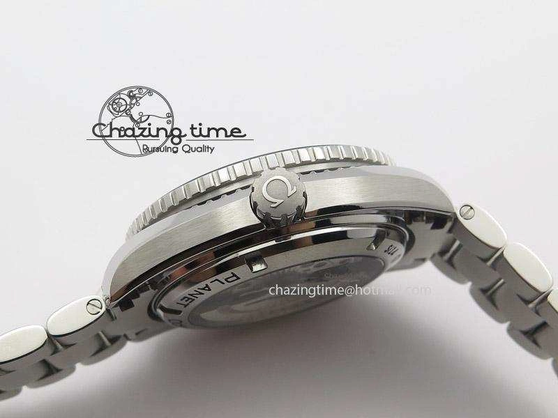 Planet Ocean GMT 42mm V6F Best Edition Black Dial Silver Markers On SS Bracelet A8605