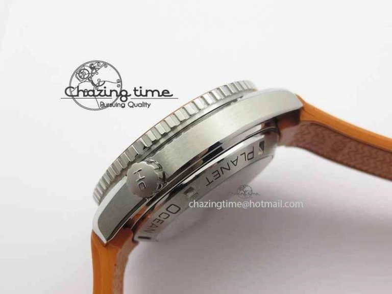 Planet Ocean Master Chrono 45mm SS OM 1:1 Best Edition Black Dial On Orange Rubber Strap A9300
