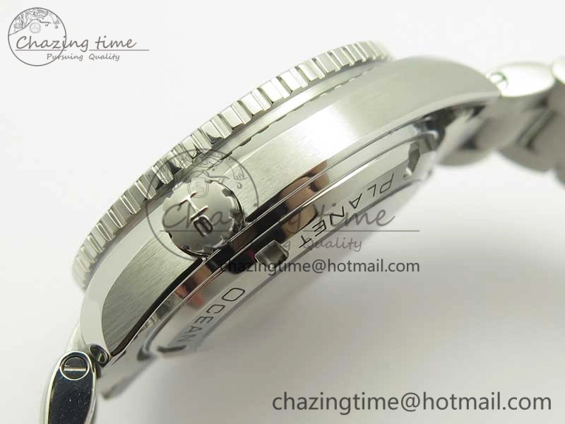 Planet Ocean Professional Ceramic Bezel 42mm 1:1 VSF Best Edition Silver Markers A8500 Super Clone (2 Straps)