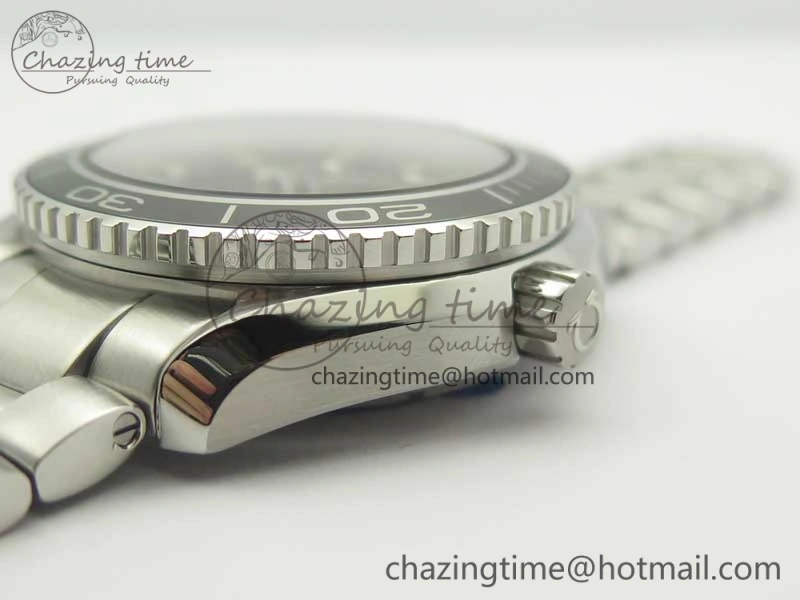 Planet Ocean Professional Ceramic Bezel 42mm 1:1 VSF Best Edition Silver Markers A8500 Super Clone (2 Straps)