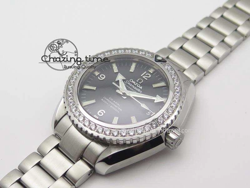 Planet Ocean Professional Diamonds Bezel 42mm V6F Best Edition On SS Bracelet A8500
