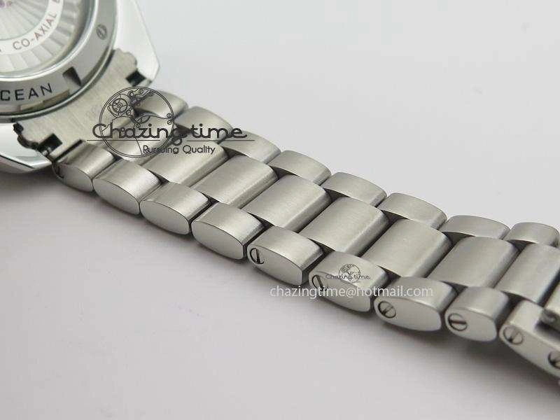 Planet Ocean Professional Diamonds Bezel 42mm V6F Best Edition On SS Bracelet A8500