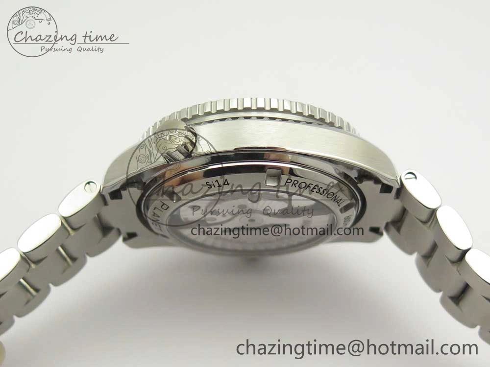 Planet Ocean Professional Orange Bezel 42mm 1:1 VSF Best Edition on SS Bracelet A8500 Super Clone (2 Straps)