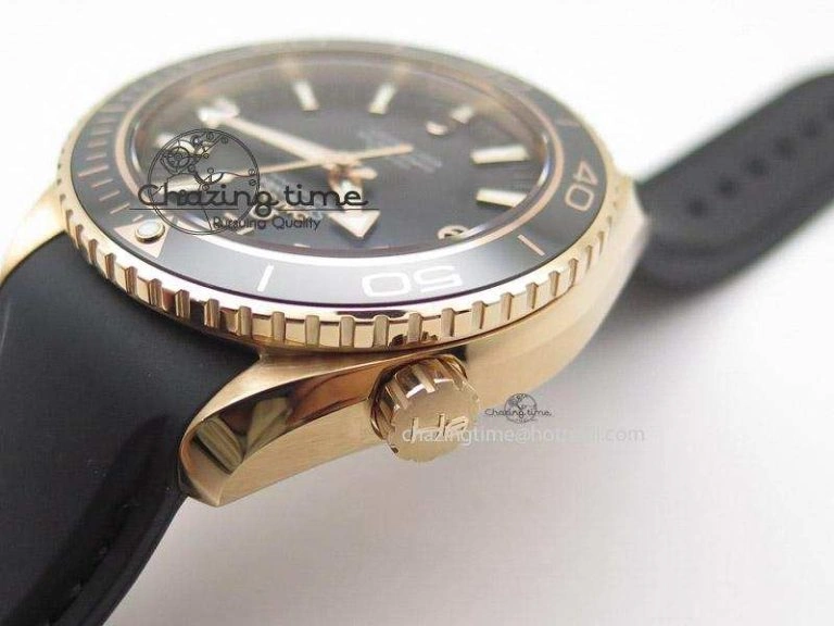 Planet Ocean Professional Rose Gold Liquid Metal V6F 45mm on Black Rubber Strap A8501