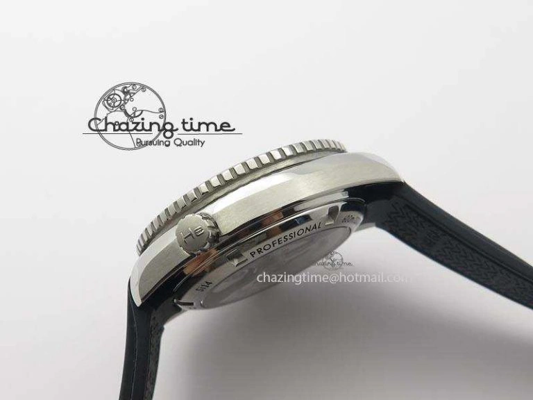 Planet Ocean SS Bp Maker 45mm Black Bezel On Black Rubber Strap A8500
