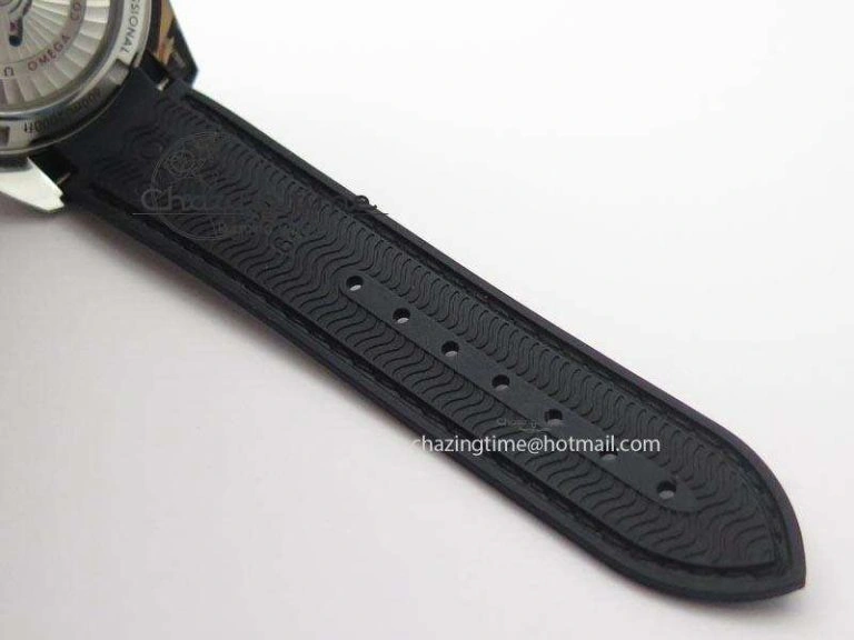Planet Ocean SS Bp Maker 45mm Black Bezel On Black Rubber Strap A8500