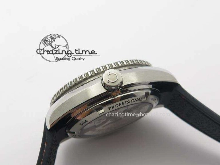 Planet Ocean SS Bp Maker 45mm Black Bezel Orange Numbers On Black Rubber Strap A8500