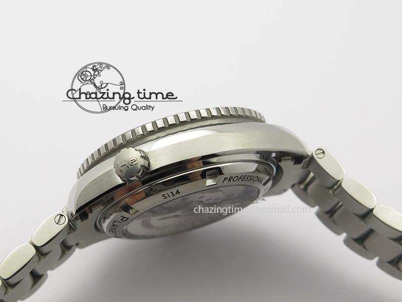 Planet Ocean SS Bp Maker 45mm Black Bezel Orange Numbers On SS Bracelet A8500