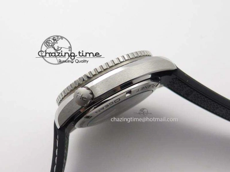 Planet Ocean SS GMT Black Dial Silver Markers On Black Rubber Strap A8605