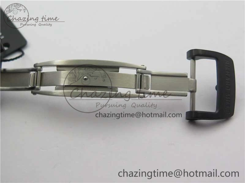 RM011 Carbon Case Carbon Bezel Chronograph KVF 1:1 Best Edition Skeleton Dial on Black Rubber Strap A7750