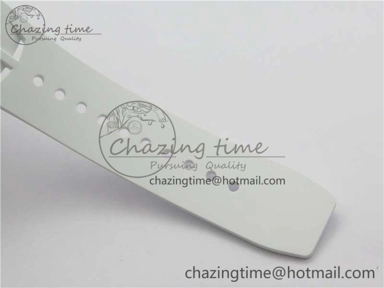 RM011 Real White Ceramic Chronograph KVF 1:1 Best Edition Crystal Skeleton Dial Green on Rubber Strap A7750