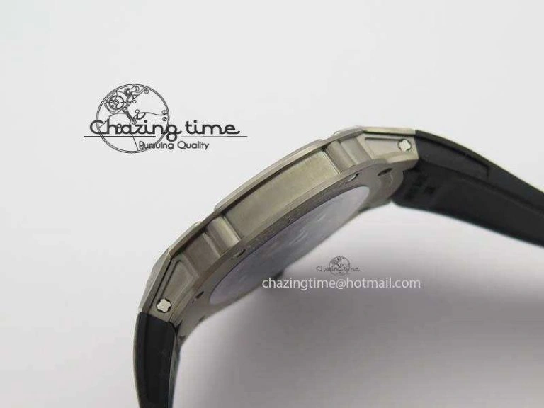 RM033 Titanium SF Best Edition Roman Markers Dial On Black Rubber Strap Micro-Rotor Movement