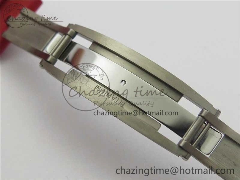 RM035-02 Real Forge Carbon Z+F 1:1 Best Edition Skeleton Dial on Red Rubber Strap NH05A