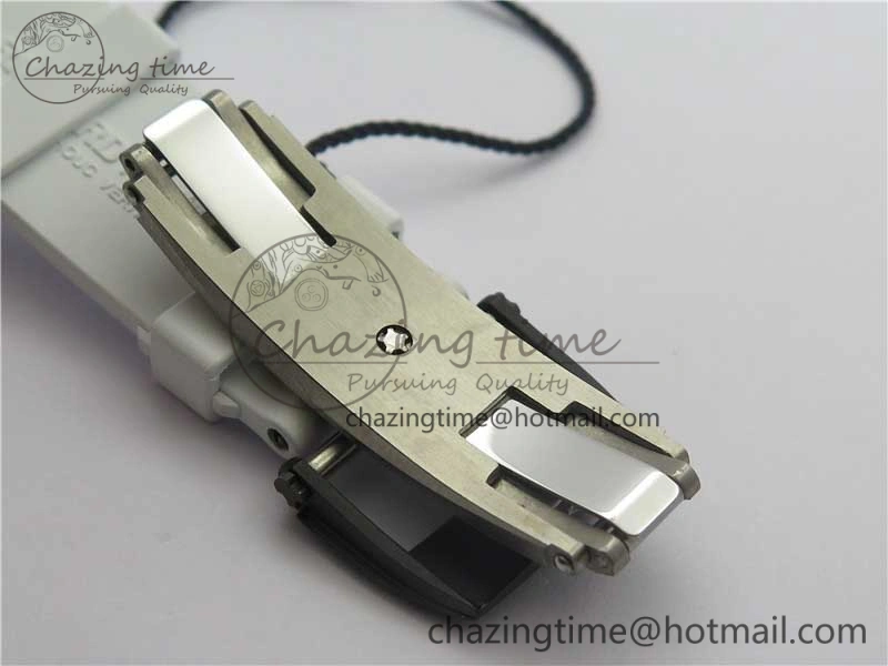 RM035-02 Real Forge Carbon Z+F 1:1 Best Edition Skeleton Dial on White Rubber Strap NH05A