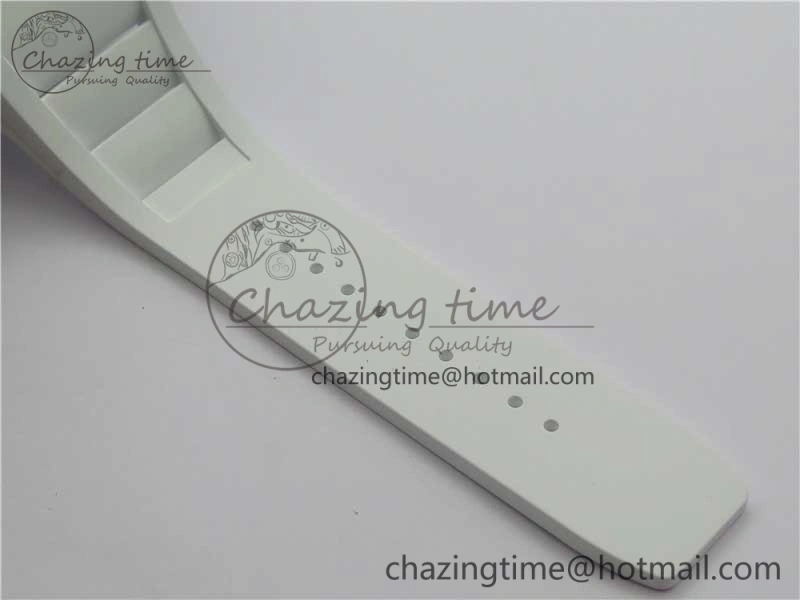 RM035-02 Real Forge Carbon Z+F 1:1 Best Edition Skeleton Dial on White Rubber Strap NH05A