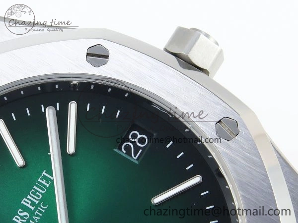 ROYAL OAK 39MM 15202 SS IPF 1:1 BEST EDITION GREEN BLACK DIAL ON SS BRACELET A2121