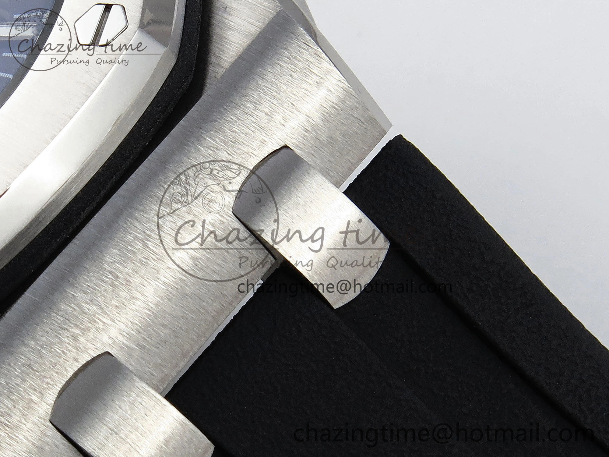 ROYAL OAK OFFSHORE DIVER 15710 IPF 1:1 BEST EDITION BLACK DIAL ON BLACK RUBBER STRAP SA3120 SUPER CLONE