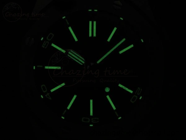 ROYAL OAK OFFSHORE DIVER 15710 IPF 1:1 BEST EDITION BLUE DIAL ON BLUE RUBBER STRAP SA3120 SUPER CLONE