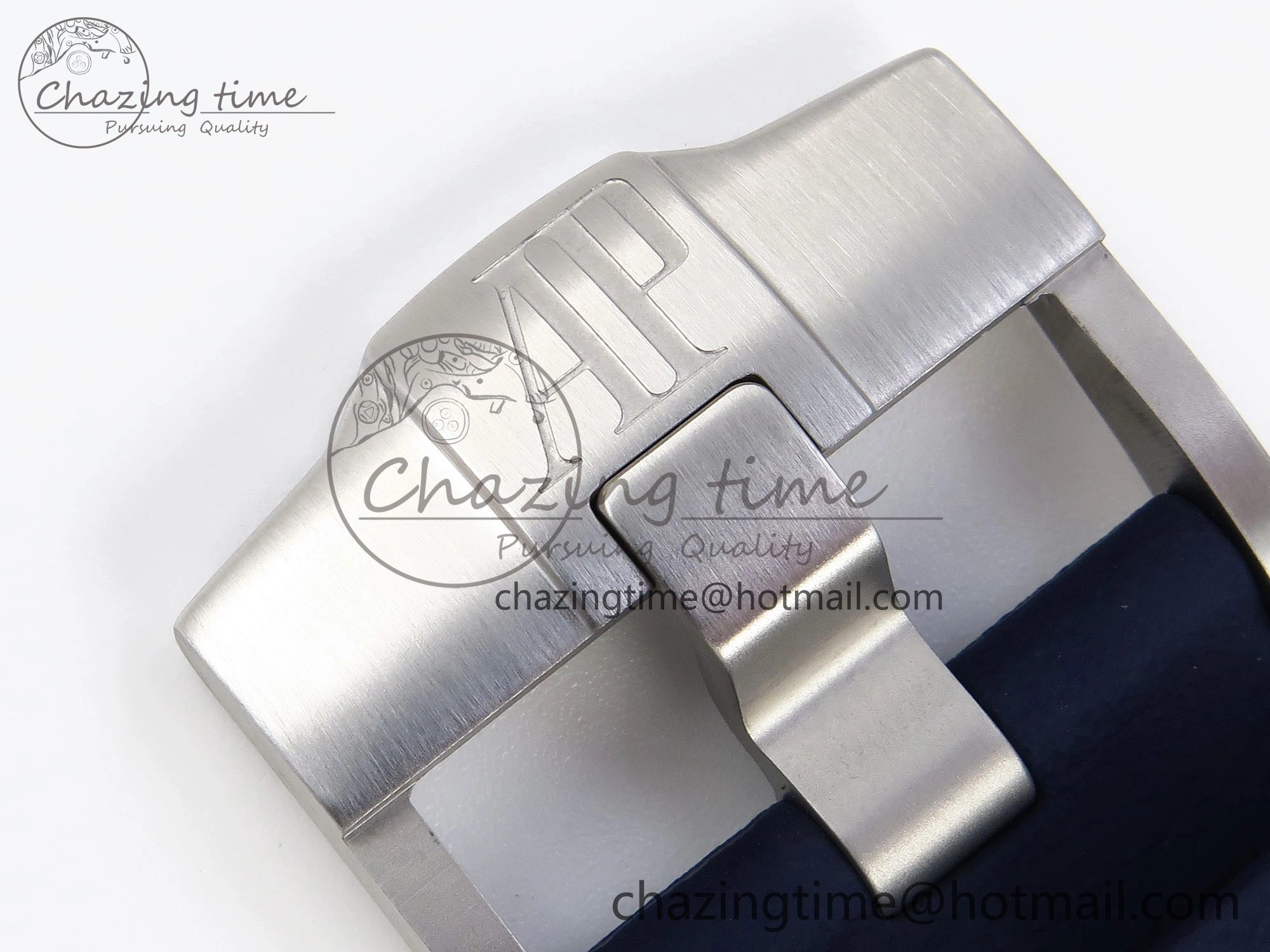 ROYAL OAK OFFSHORE DIVER 15710 IPF 1:1 BEST EDITION BLUE DIAL ON BLUE RUBBER STRAP SA3120 SUPER CLONE