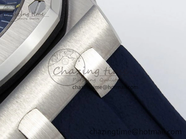 ROYAL OAK OFFSHORE DIVER 15710 IPF 1:1 BEST EDITION BLUE DIAL ON BLUE RUBBER STRAP SA3120 SUPER CLONE