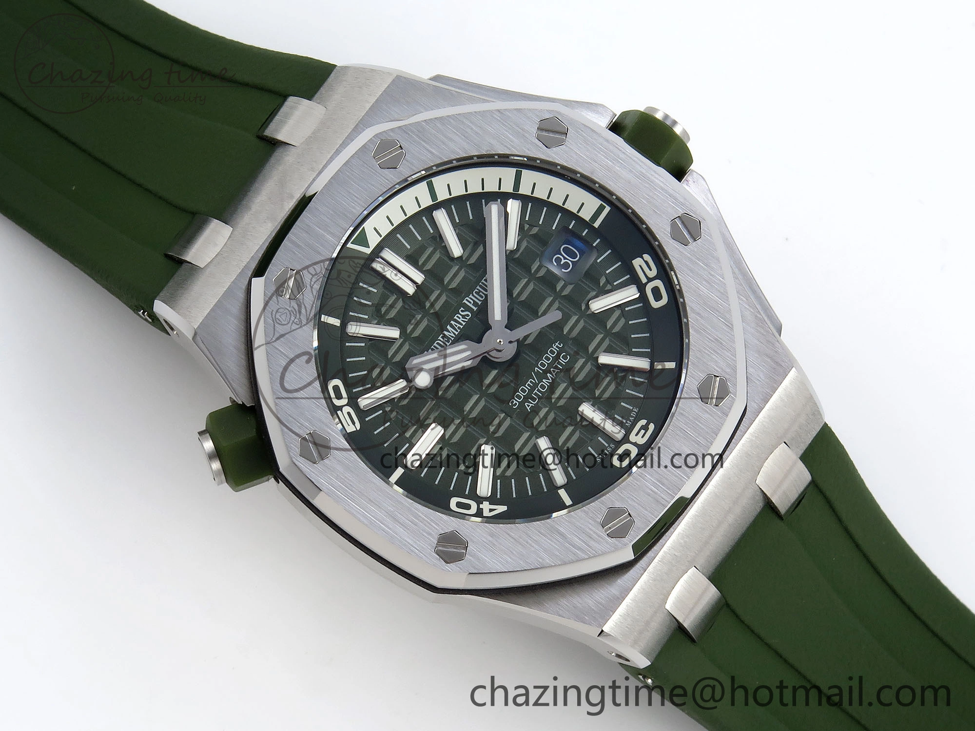 ROYAL OAK OFFSHORE DIVER 15710 IPF 1:1 BEST EDITION GREEN DIAL ON GREEN RUBBER STRAP SA3120 SUPER CLONE