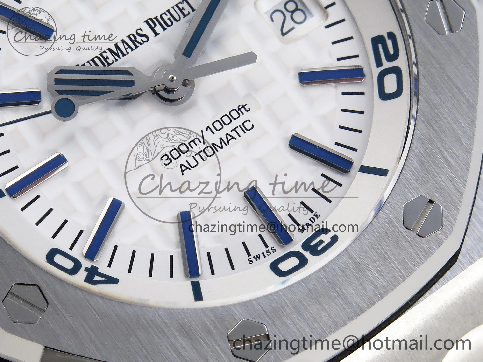 ROYAL OAK OFFSHORE DIVER 15710 IPF 1:1 BEST EDITION WHITE DIAL ON WHITE RUBBER STRAP SA3120 SUPER CLONE