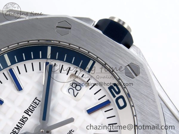 ROYAL OAK OFFSHORE DIVER 15710 IPF 1:1 BEST EDITION WHITE DIAL ON WHITE RUBBER STRAP SA3120 SUPER CLONE