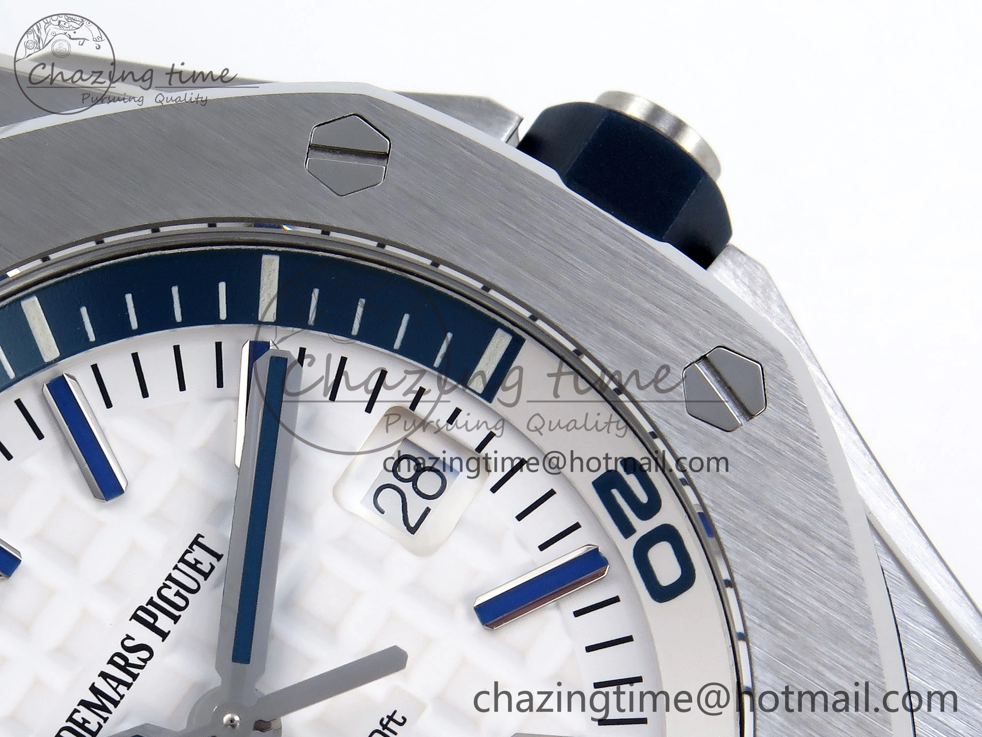 ROYAL OAK OFFSHORE DIVER 15710 IPF 1:1 BEST EDITION WHITE DIAL ON WHITE RUBBER STRAP SA3120 SUPER CLONE