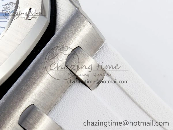 ROYAL OAK OFFSHORE DIVER 15710 IPF 1:1 BEST EDITION WHITE DIAL ON WHITE RUBBER STRAP SA3120 SUPER CLONE