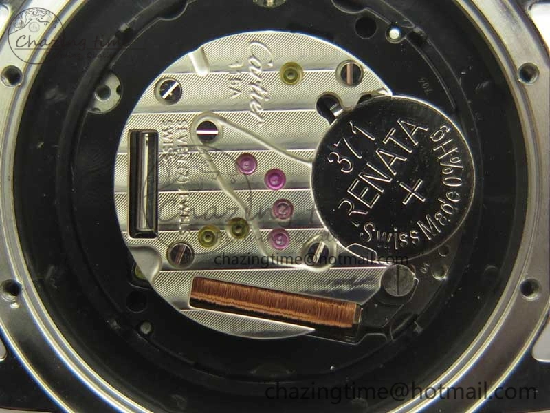 Ronde Solo De Cartier 36mm SS K11 Maker White Dial on Black Crocodile Strap Ronda Quartz