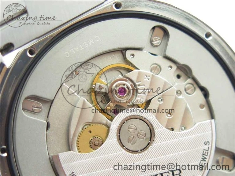 Ronde Solo de Cartier 42mm AF 1:1 Best Edition White Dial on SS Bracelet MIYOTA 9015