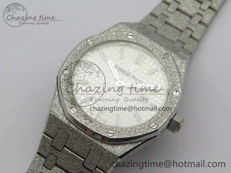 Royal Oak 15000 Frosted 33mm OM Best Edition White Dial On SS Bracelet Quartz