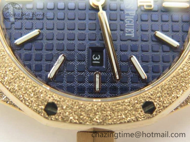Royal Oak 33mm 15000 Satin-Polished RG OM Best Edition Blue Dial On RG Bracelet Quartz