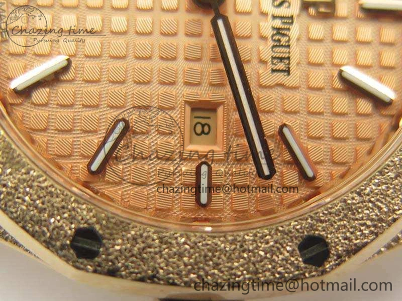Royal Oak 33mm 15000 Satin-Polished RG OM Best Edition Gold Dial On RG Bracelet Quartz