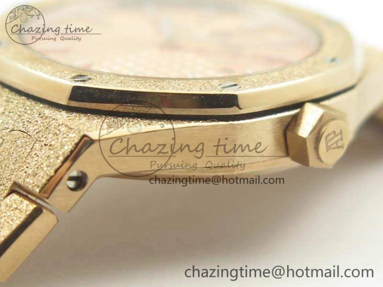 Royal Oak 33mm 15000 Satin-Polished RG OM Best Edition Gold Dial On RG Bracelet Quartz
