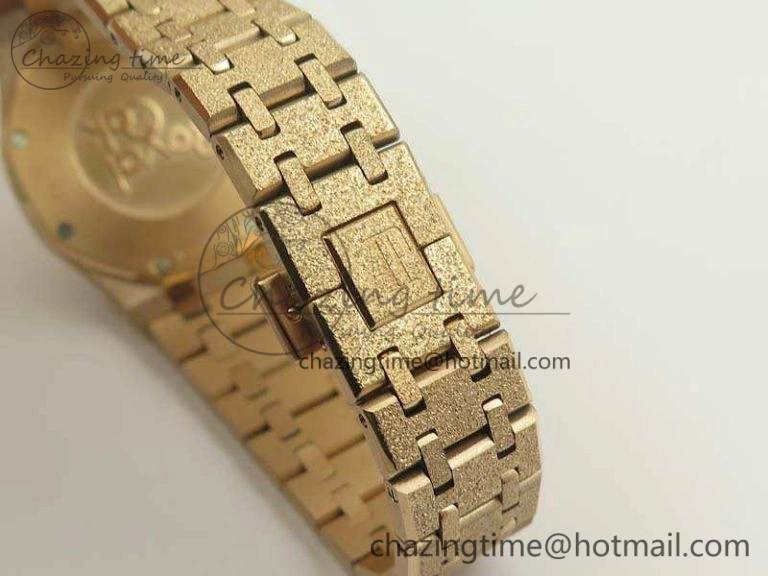 Royal Oak 33mm 15000 Satin-Polished RG OM Best Edition Gray Dial On RG Bracelet Quartz