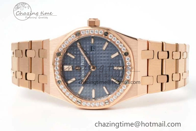 Royal Oak 33mm Ladies RG 8F Best Edition Blue Dial Diamonds Bezel on RG Bracelet Quartz