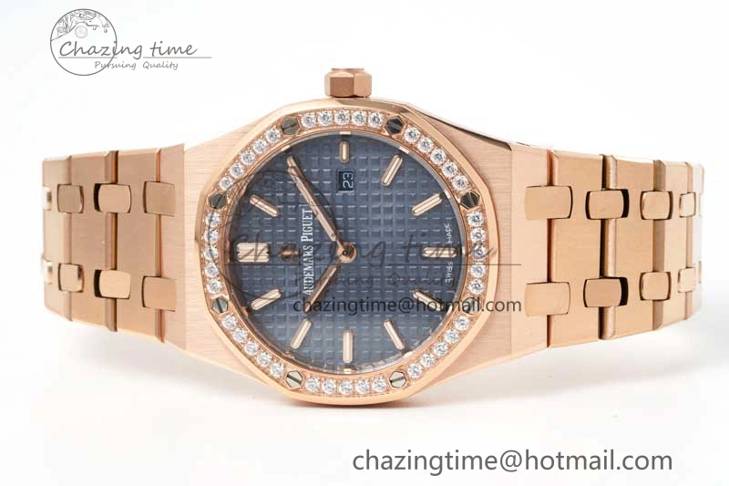 Royal Oak 33mm Ladies RG 8F Best Edition Blue Dial Diamonds Bezel on RG Bracelet Quartz