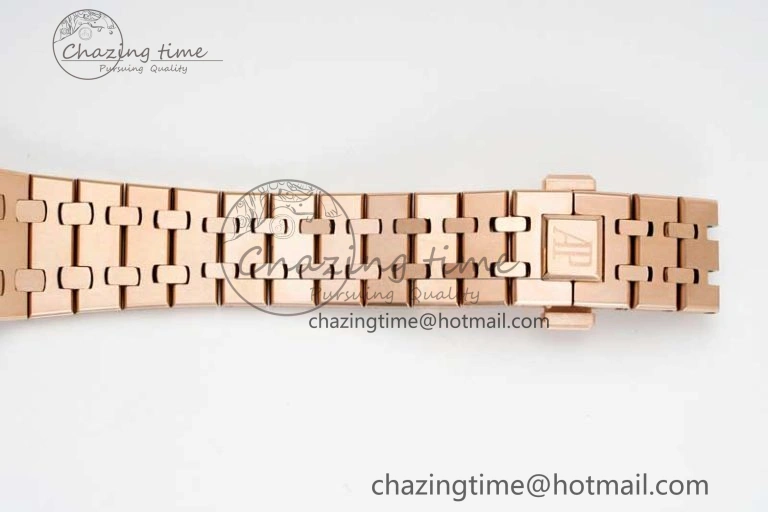 Royal Oak 33mm Ladies RG 8F Best Edition Blue Dial Diamonds Bezel on RG Bracelet Quartz
